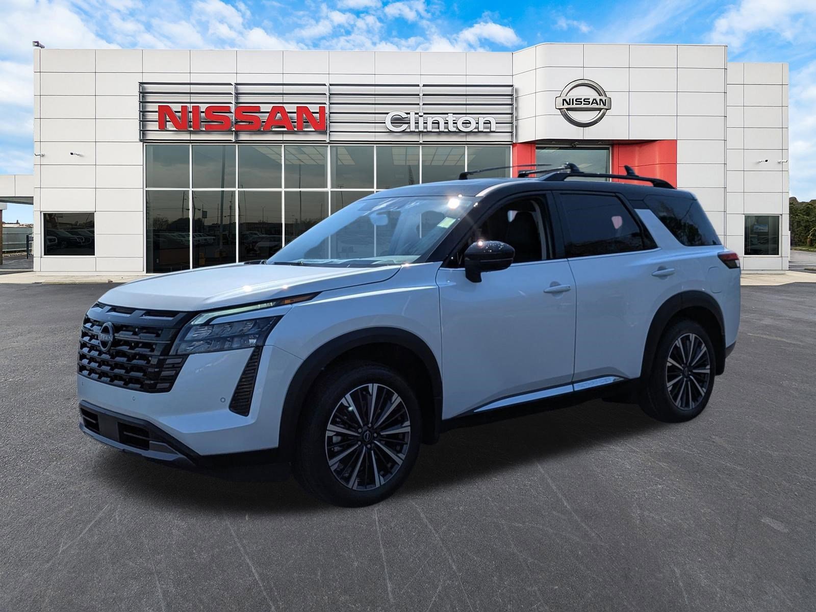 New 2026 Nissan Pathfinder Platinum FWD image 7