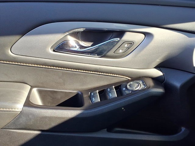 Used 2019 Chevrolet Traverse RS image 23