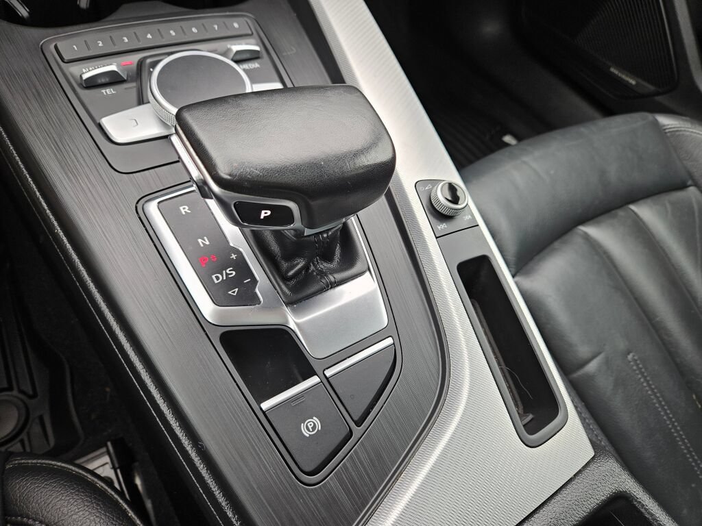 Used 2018 Audi A4 2.0T allroad Premium Plus AWD/4WD image 29