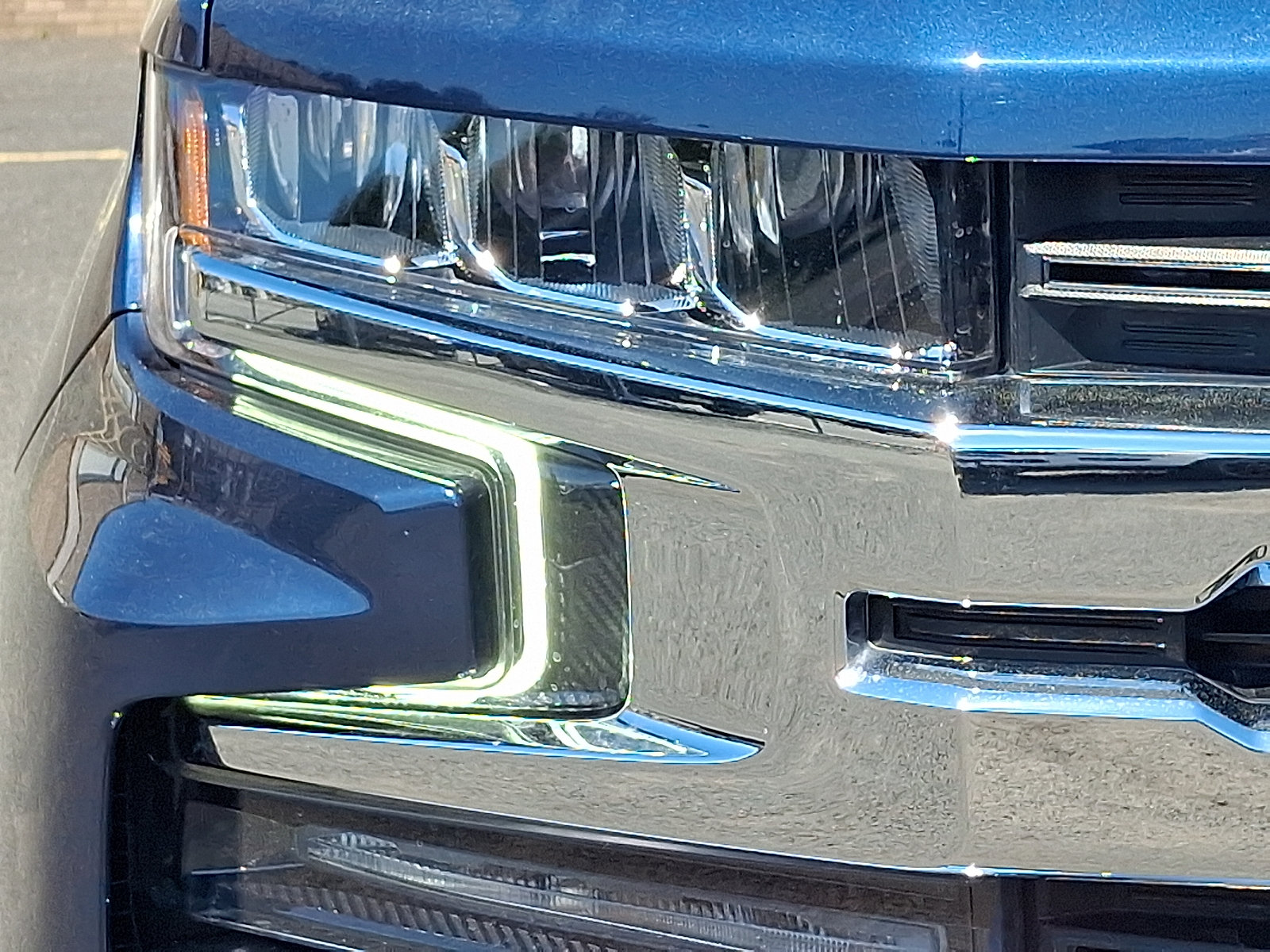 Used 2022 Chevrolet Silverado 1500 LT w/ Bed Protection Package AWD/4WD image 10
