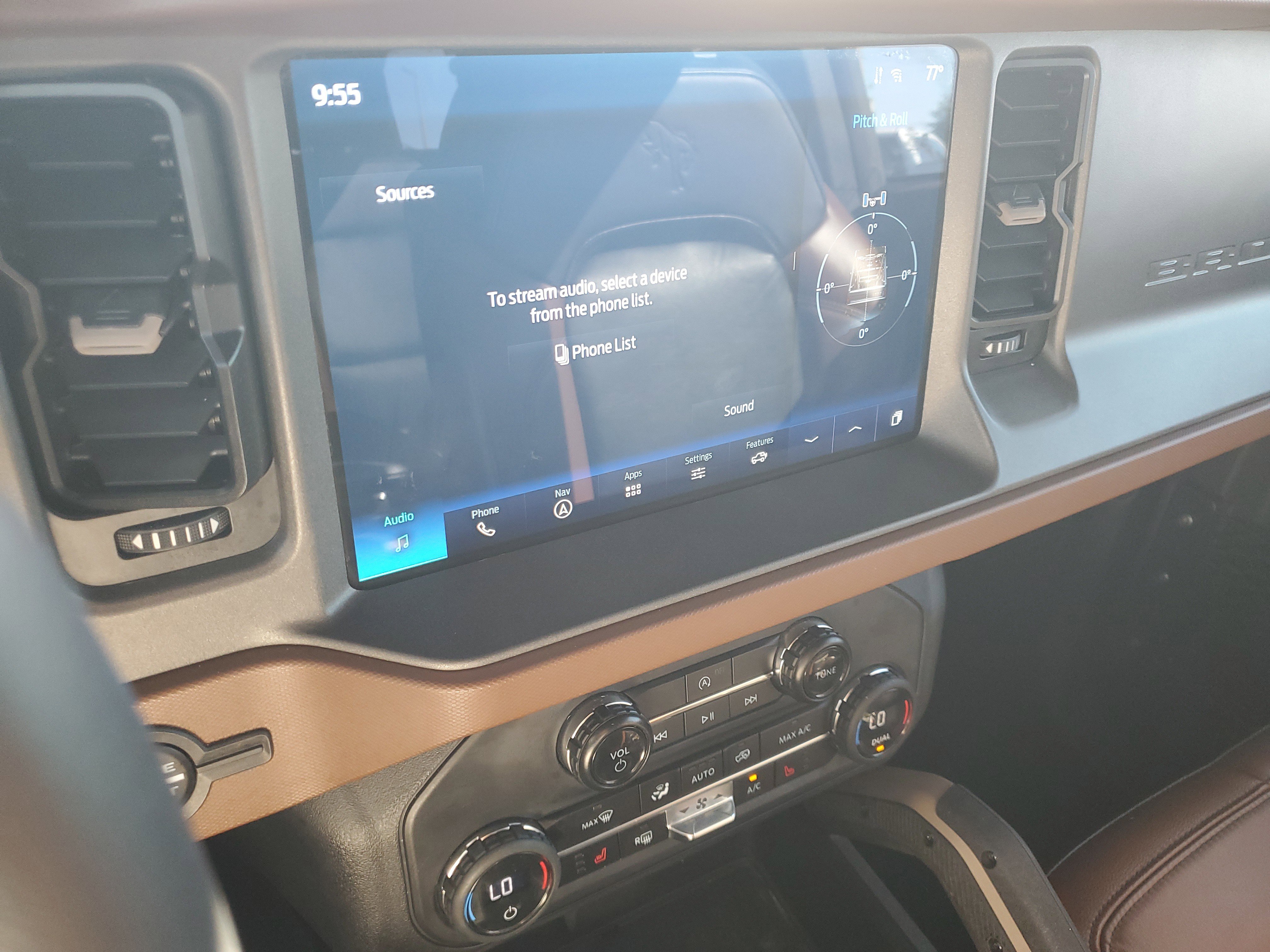 Used 2024 Ford Bronco Outer Banks image 24