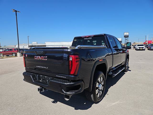 Used 2024 GMC Sierra 2500 Denali w/ Technology Package AWD/4WD image 5