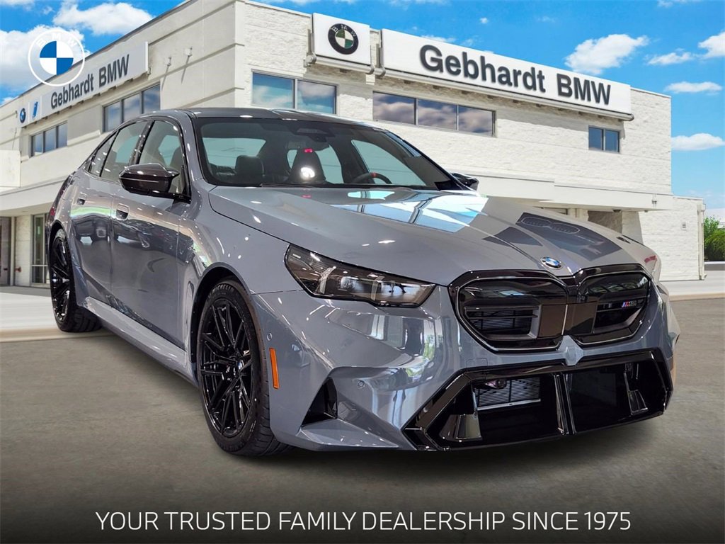 New 2026 BMW M5 w/ Carbon Package image 1