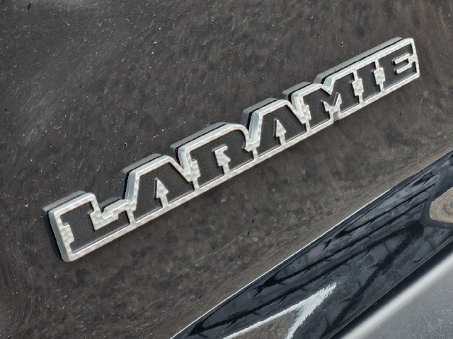 Used 2021 RAM 1500 Laramie AWD/4WD image 11