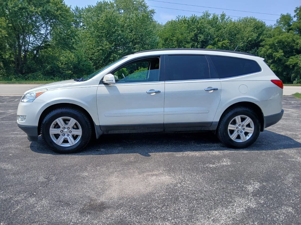 Used 2012 Chevrolet Traverse LT image 5