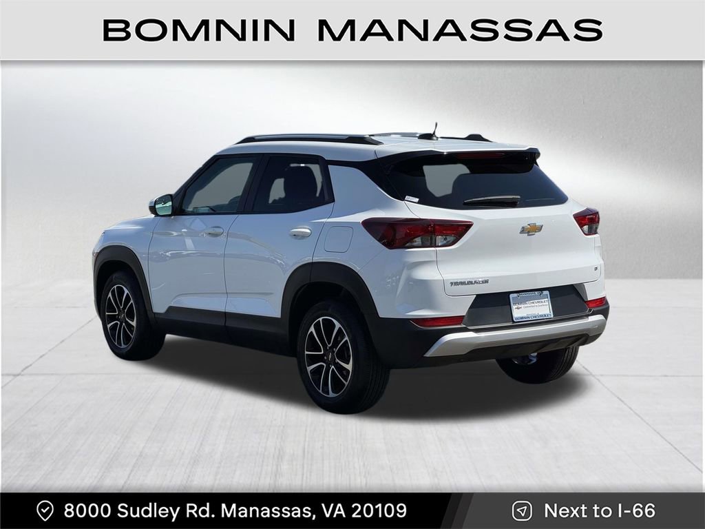 Used 2024 Chevrolet TrailBlazer LT image 4