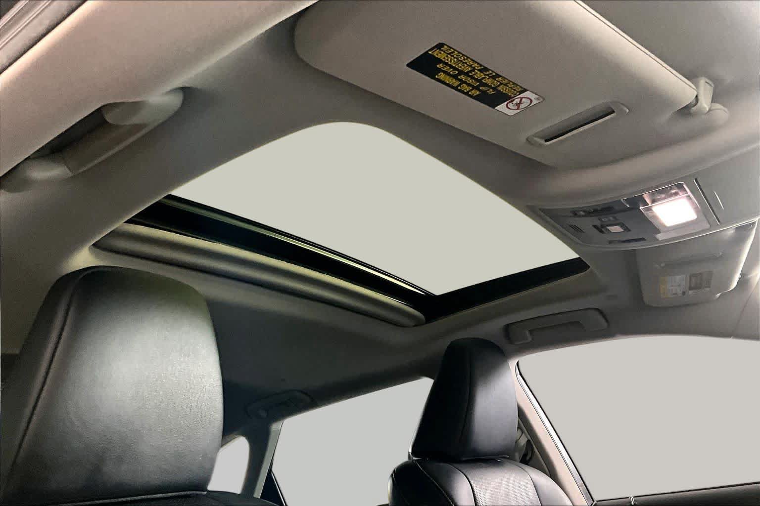 Used 2020 Lexus RX 350L FWD w/ Premium Package image 13