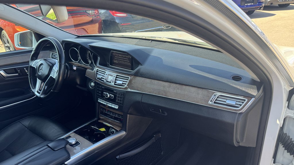 Used 2014 Mercedes-Benz E 350 4MATIC Sedan image 28