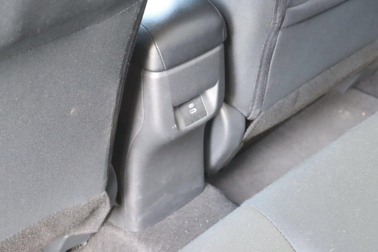 Used 2024 Nissan Versa SV FWD image 17