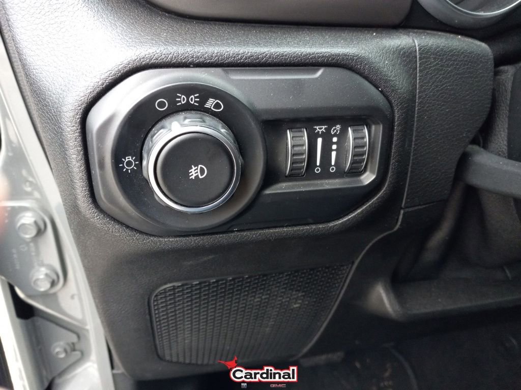 Used 2018 Jeep Wrangler Unlimited Sport image 26
