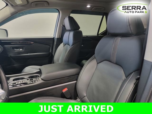 Certified 2025 Honda Pilot Touring image 8