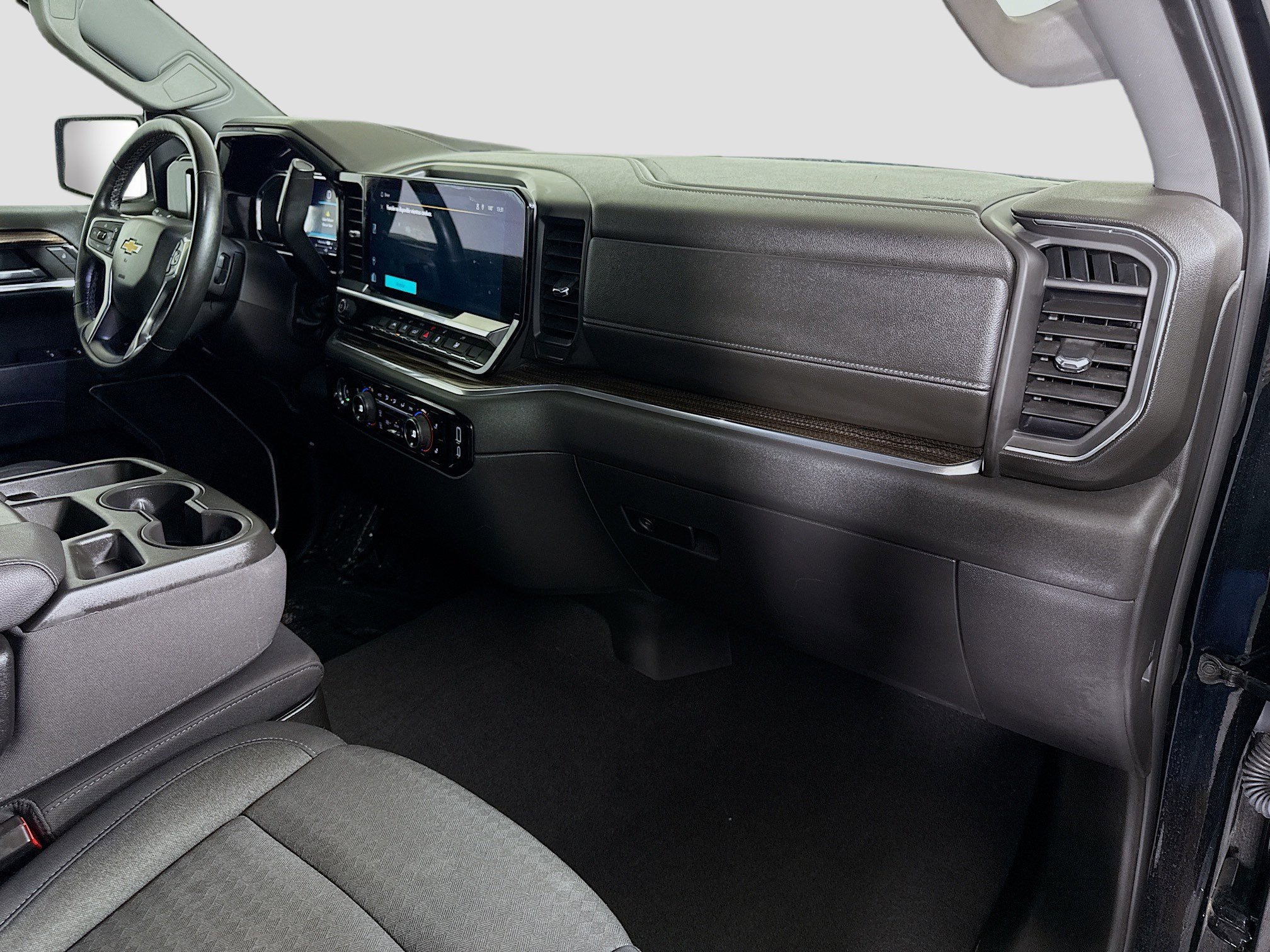 Used 2024 Chevrolet Silverado 1500 LT w/ Protection Package image 30