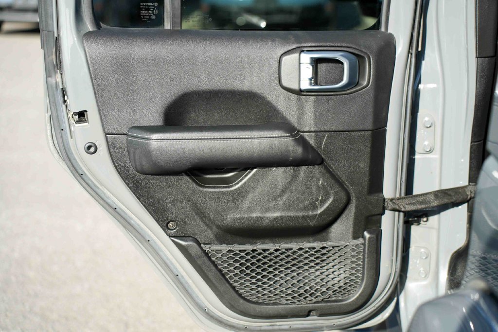 Used 2021 Jeep Wrangler Unlimited Sahara AWD/4WD image 14
