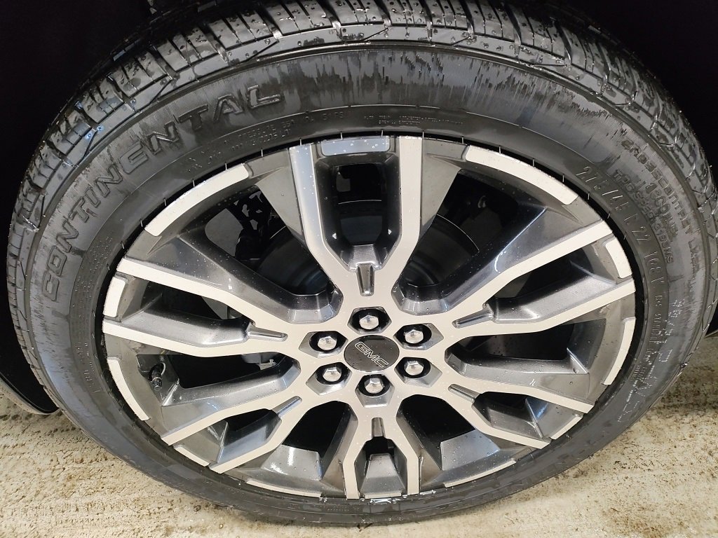 New 2026 GMC Acadia Denali Ultimate w/ LPO, Floor Liner Package image 3