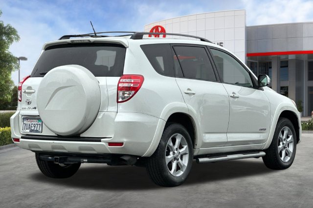 Used 2009 Toyota RAV4 Limited FWD image 4