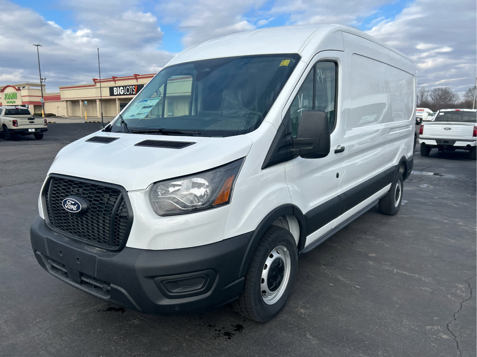 New 2026 Ford Transit 150 148 Medium Roof w/ Load Area Protection Package RWD image 4
