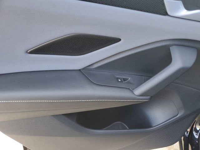 New 2026 Volkswagen Tiguan SE R-Line image 16