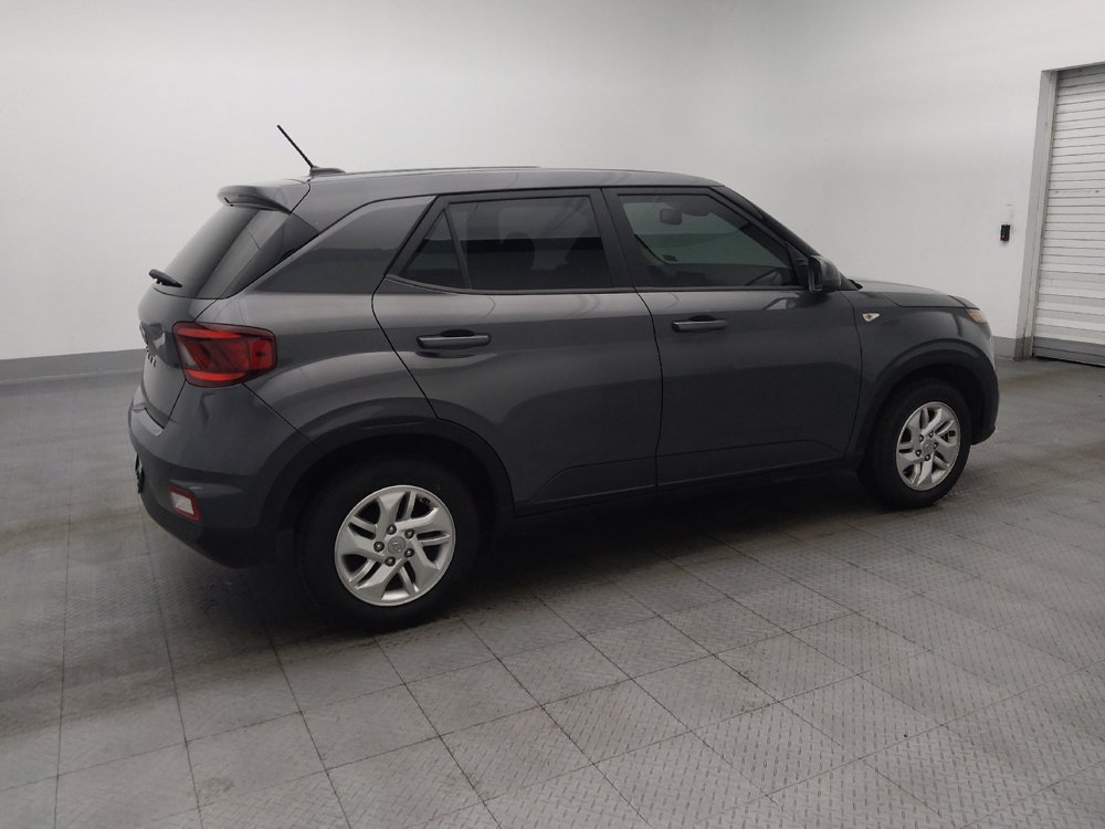Used 2023 Hyundai Venue SE FWD image 10