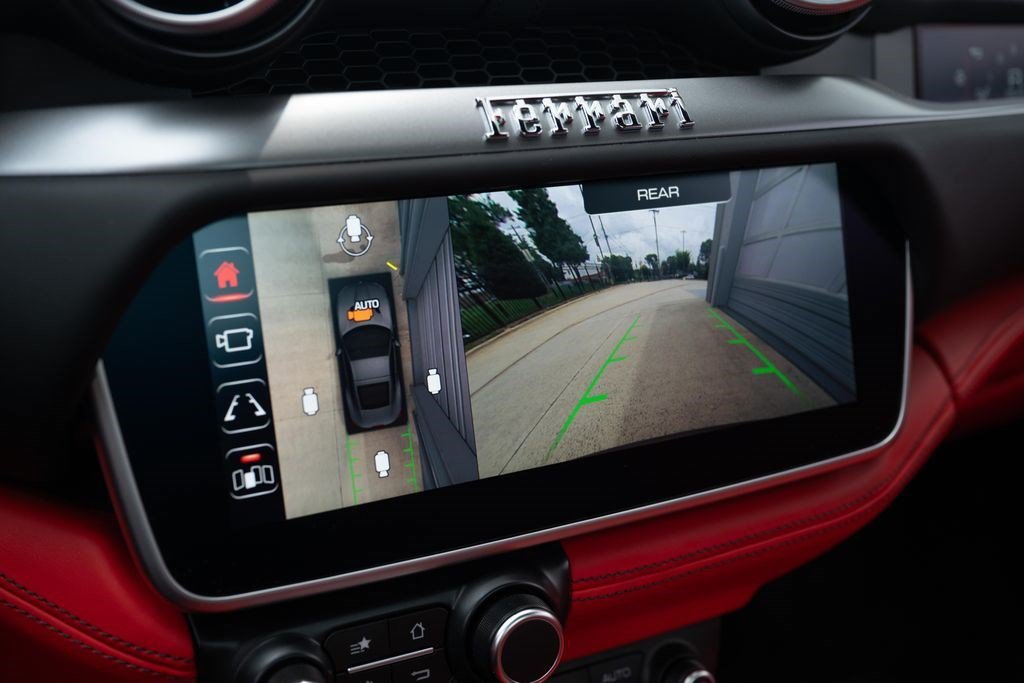 Used 2022 Ferrari Portofino M RWD image 45
