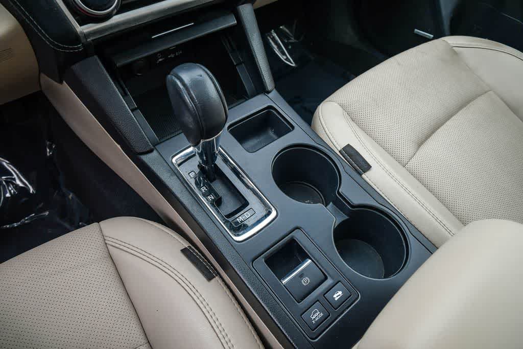 Used 2019 Subaru Outback 2.5i Limited AWD/4WD image 19