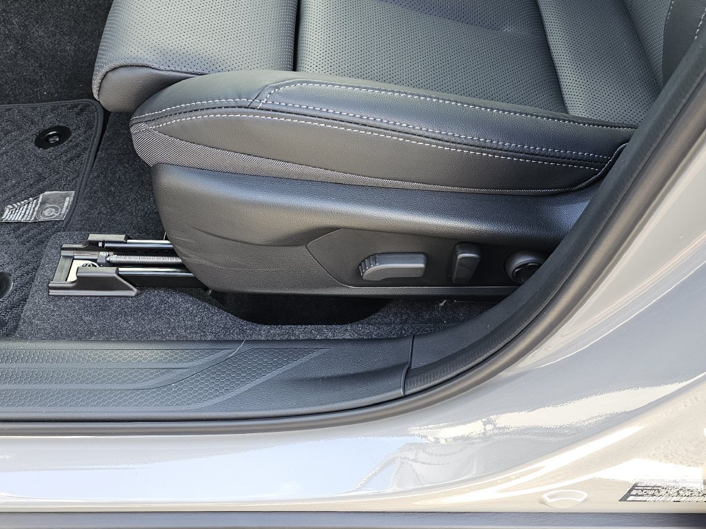 New 2026 Subaru Outback Touring AWD/4WD image 19