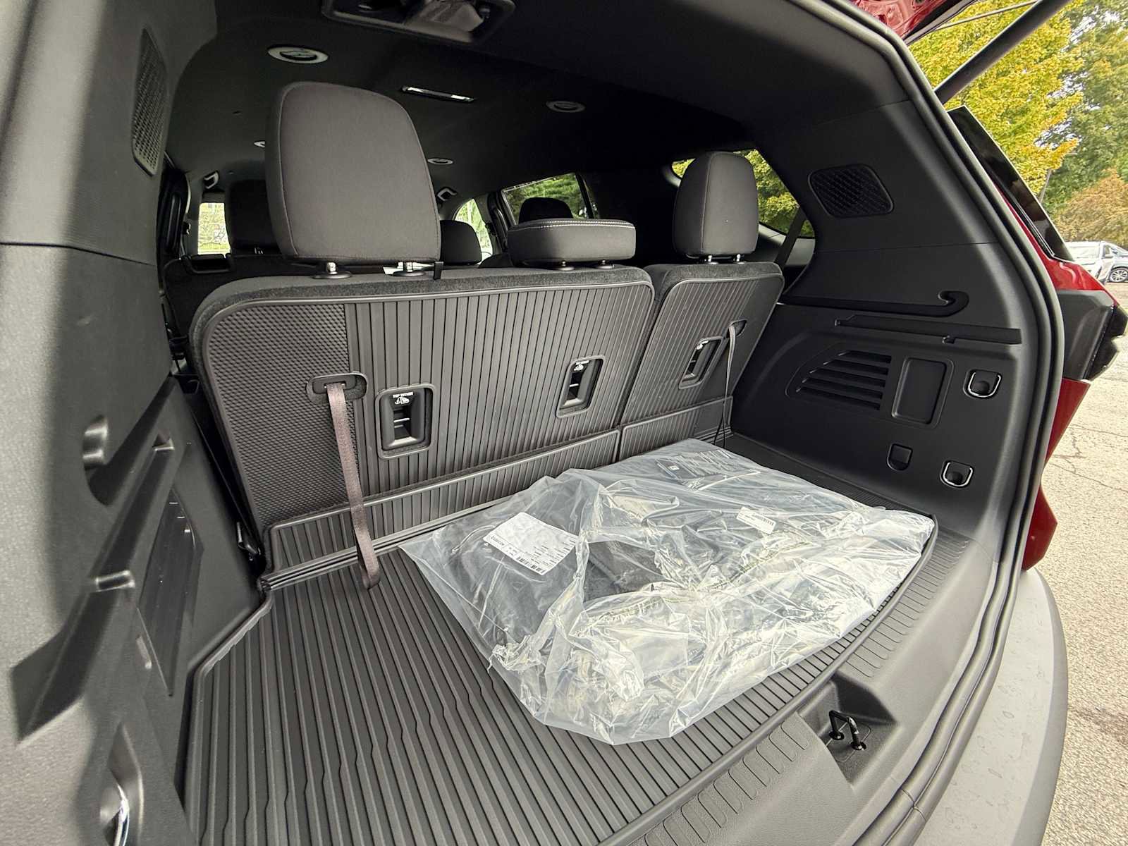 New 2026 Chevrolet Traverse LT w/ LPO, Floor Liner Package image 28