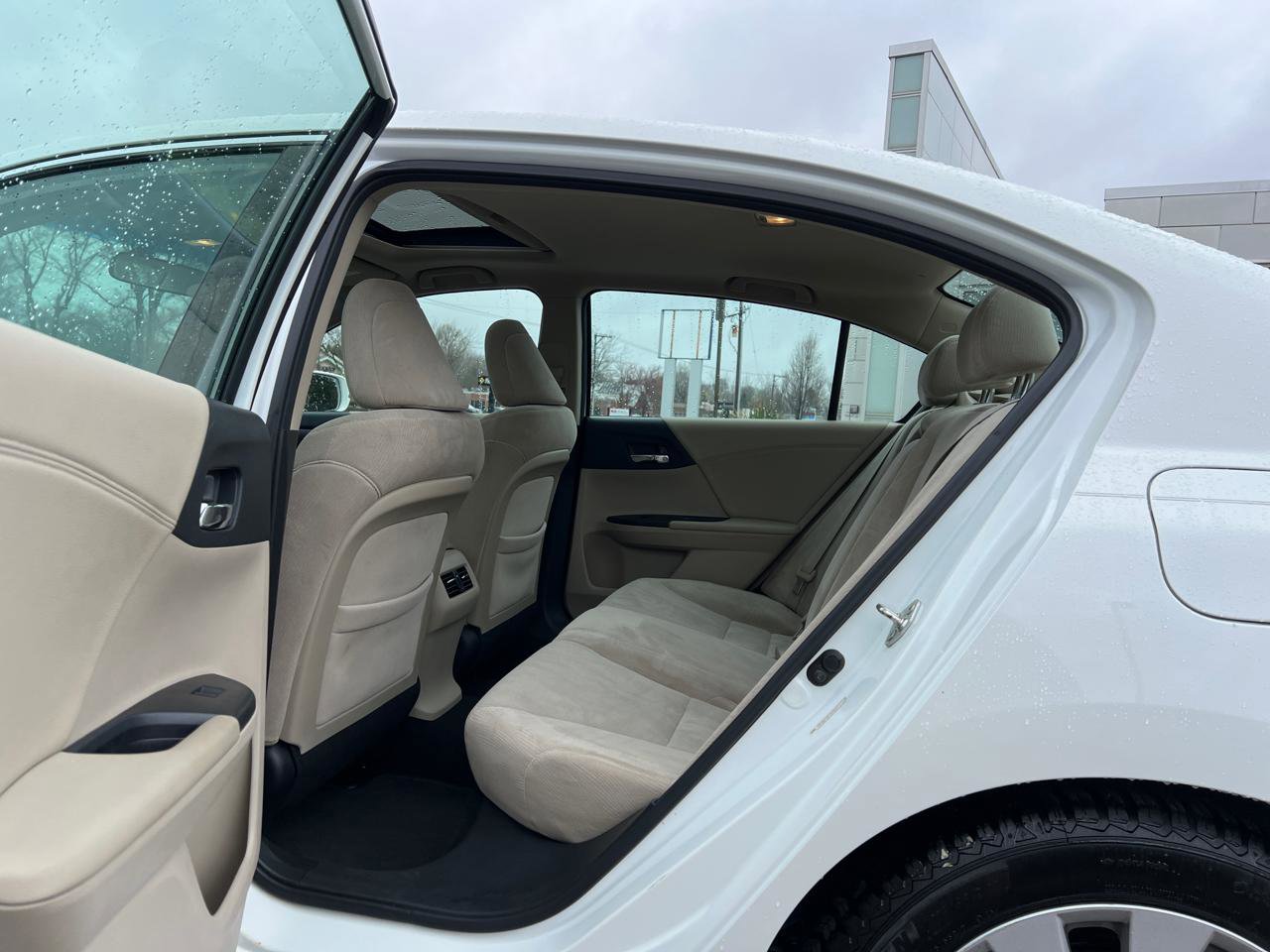 Used 2013 Honda Accord EX image 30