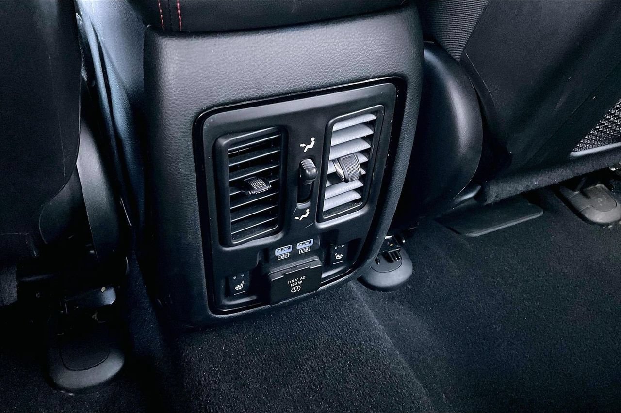 Certified 2025 Dodge Durango GT AWD/4WD image 17