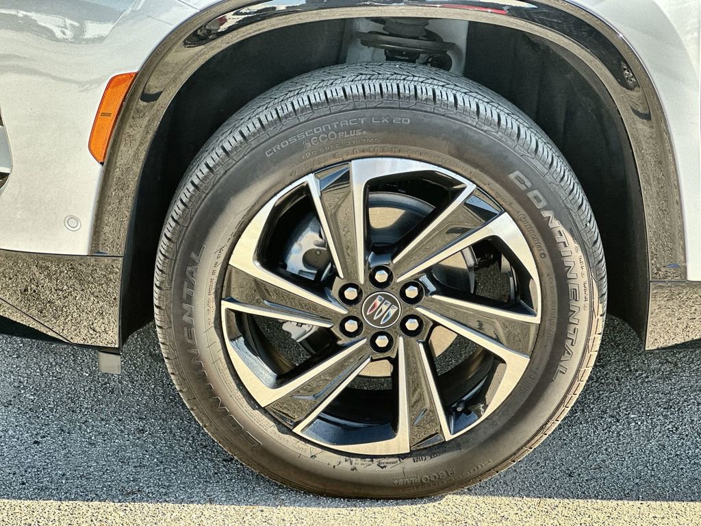 New 2025 Buick Enclave Sport Touring w/ Super Cruise Package image 32