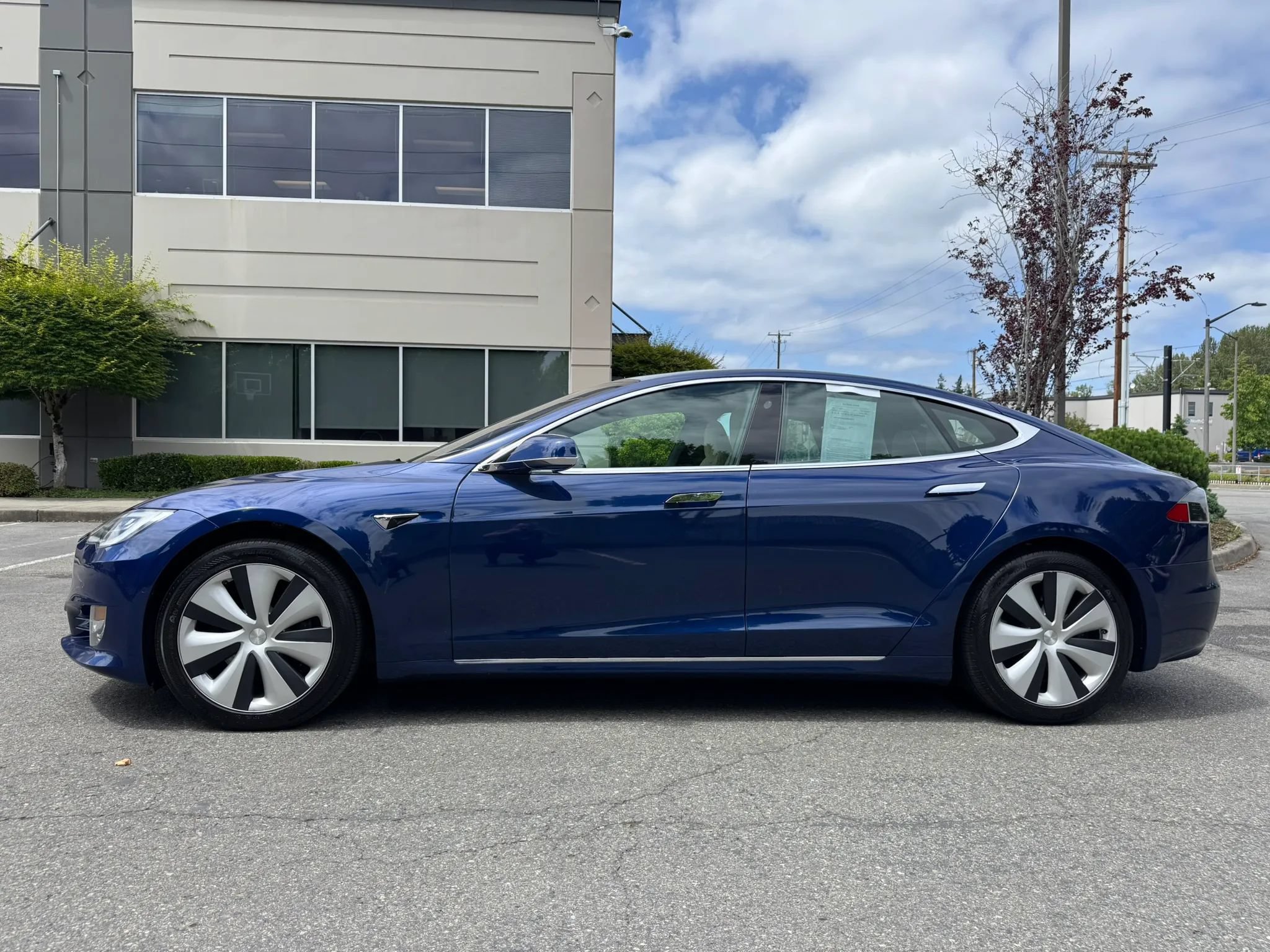 Used 2020 Tesla Model S Long Range Plus AWD/4WD image 6