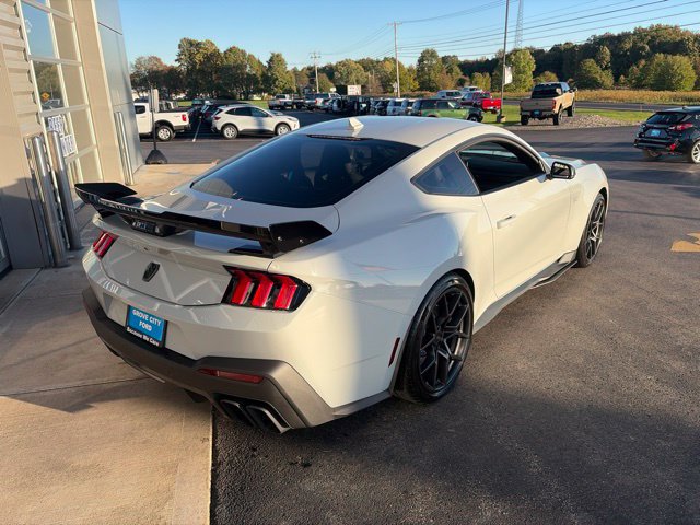 Used 2026 Ford Mustang Dark Horse SC w/ Carbon Fiber Exterior Package RWD image 3