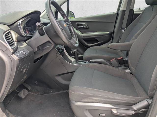 Used 2021 Chevrolet Trax LS FWD image 10