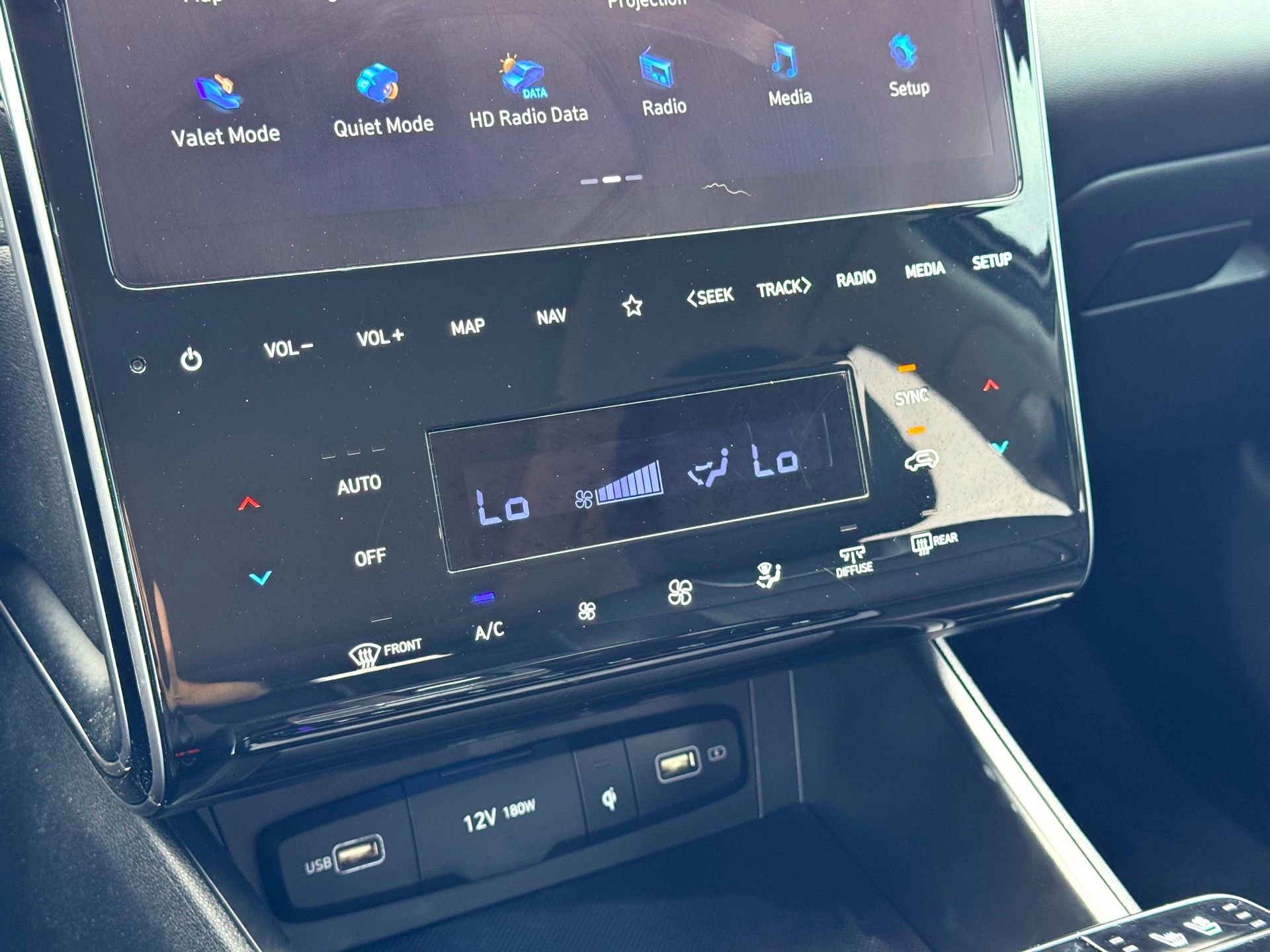 Used 2023 Hyundai Tucson Limited image 28