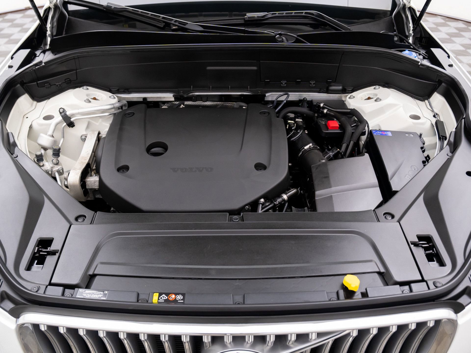 Used 2023 Volvo XC90 B6 Ultimate w/ Protection Package Premier image 31