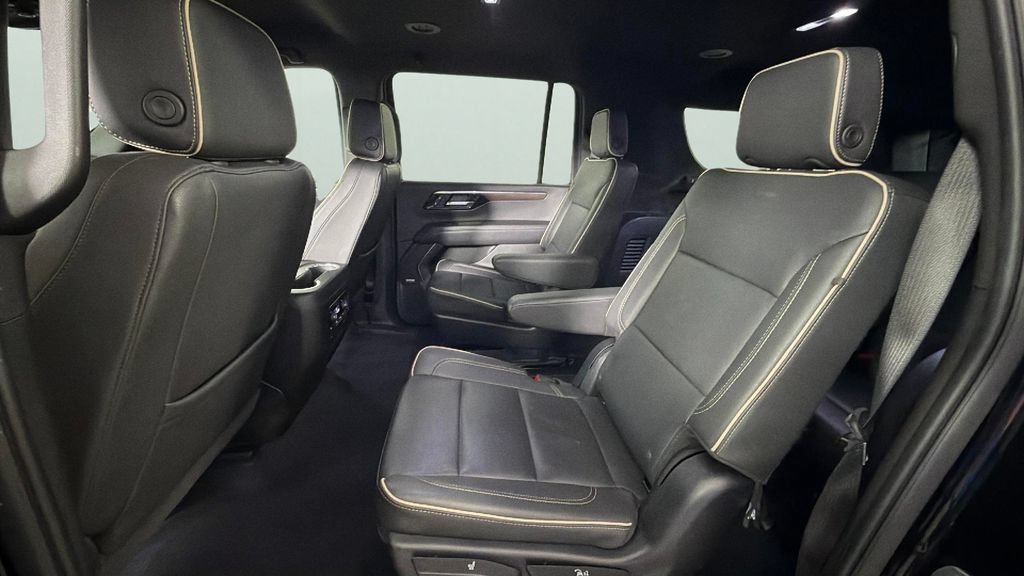 Certified 2025 Chevrolet Suburban Premier AWD/4WD image 27