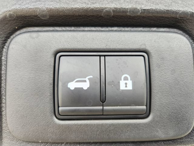 Used 2026 Nissan Rogue Dark Armor FWD image 35