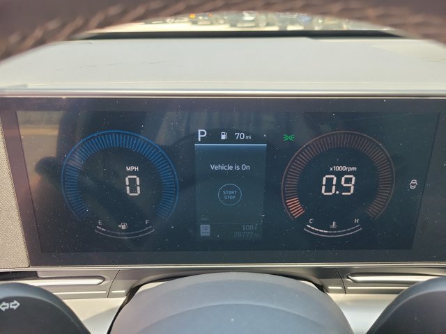 Used 2025 Hyundai Kona SEL FWD image 19