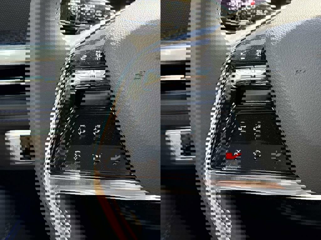 New 2026 Cadillac Escalade IQL Luxury w/ LPO, Floor Liner Package image 15