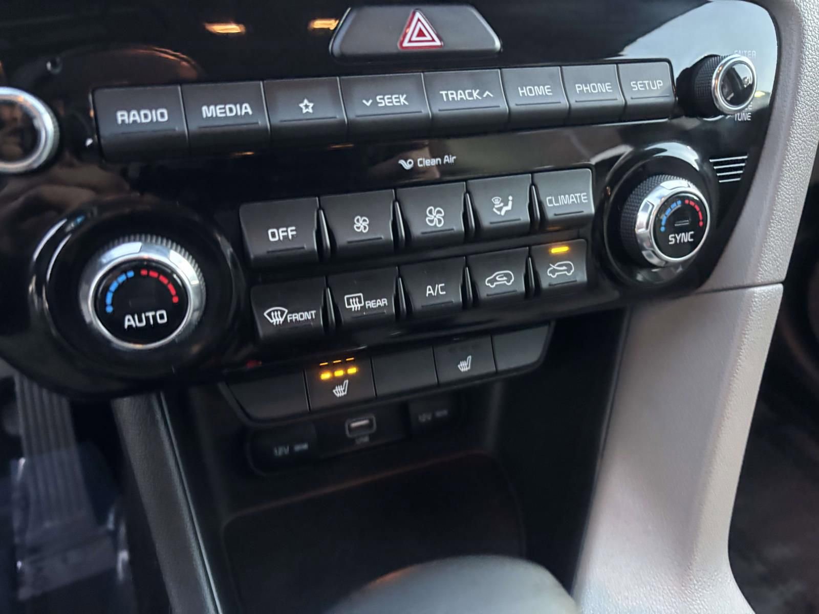 Used 2021 Kia Sportage EX image 24