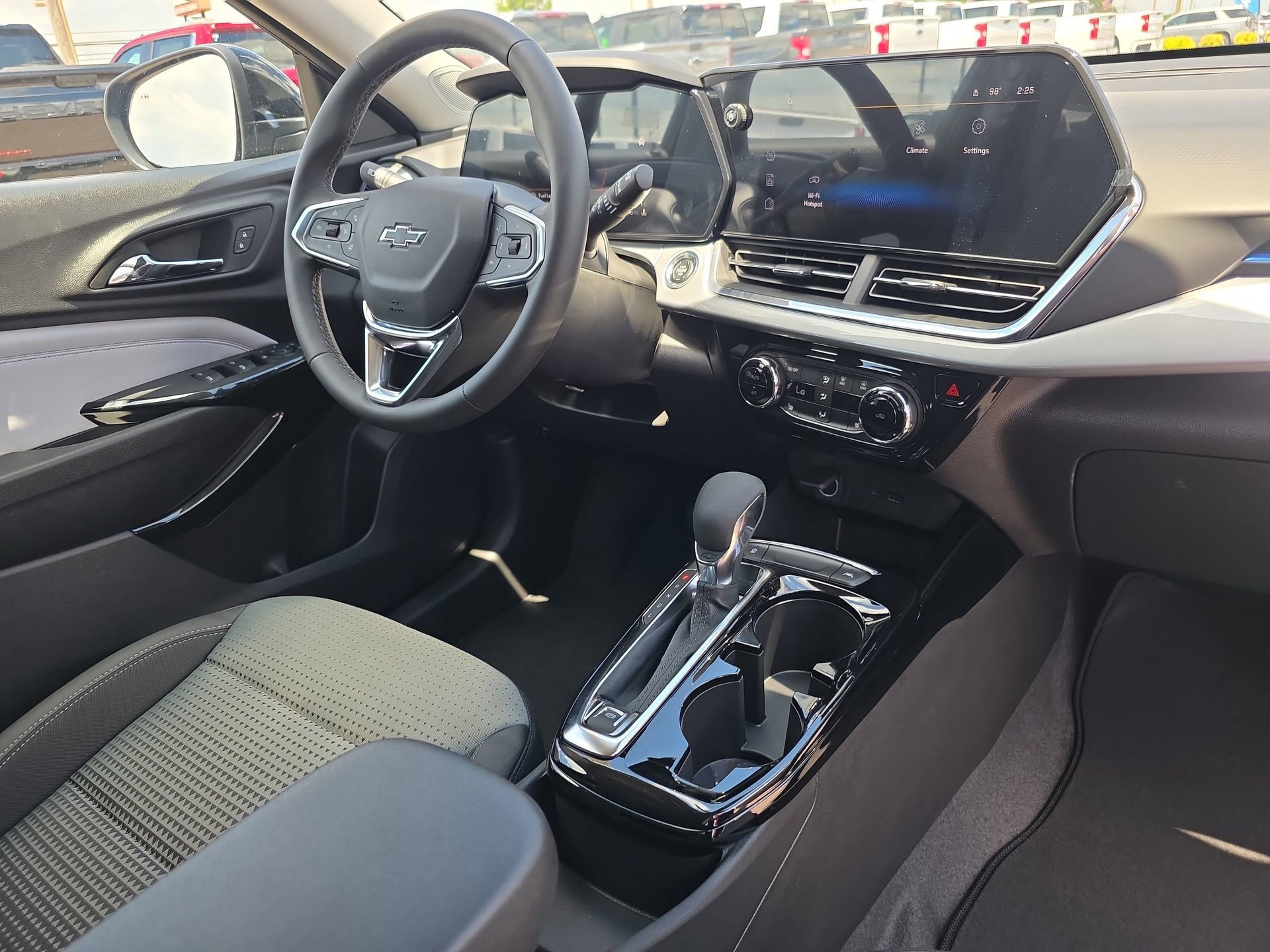 New 2026 Chevrolet Trax LT w/ Driver Confidence Package FWD image 16