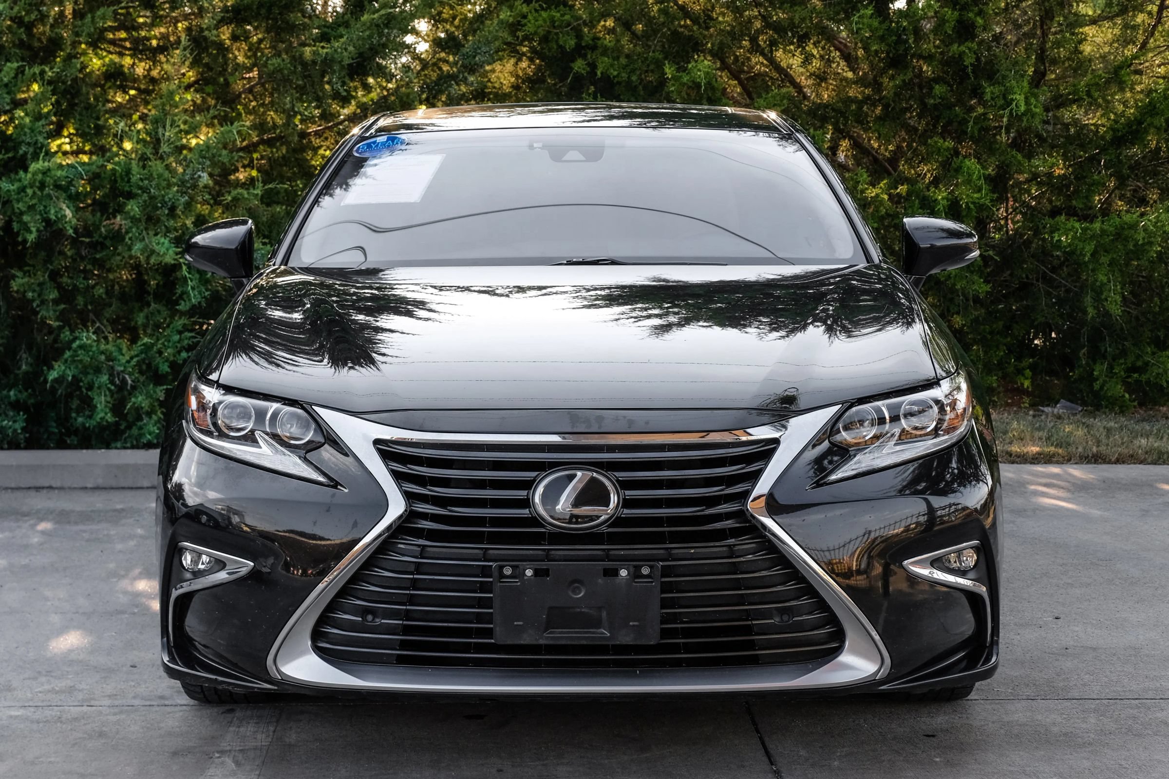 Used 2017 Lexus ES 350 w/ Luxury Package FWD image 6