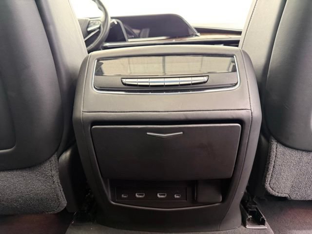 Used 2021 Cadillac Escalade Sport Platinum AWD/4WD image 35