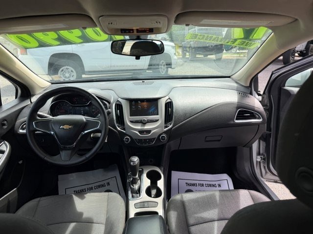 Used 2017 Chevrolet Cruze LS FWD image 14