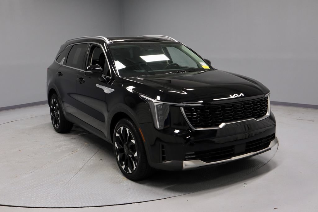 Used 2025 Kia Sorento SX