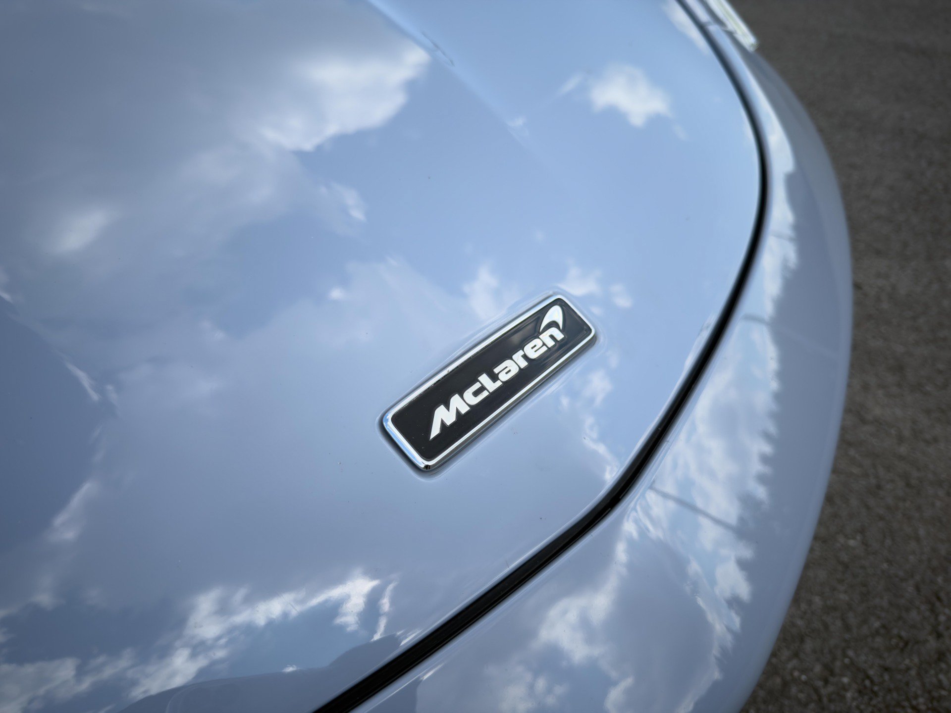 Used 2020 McLaren GT RWD image 25