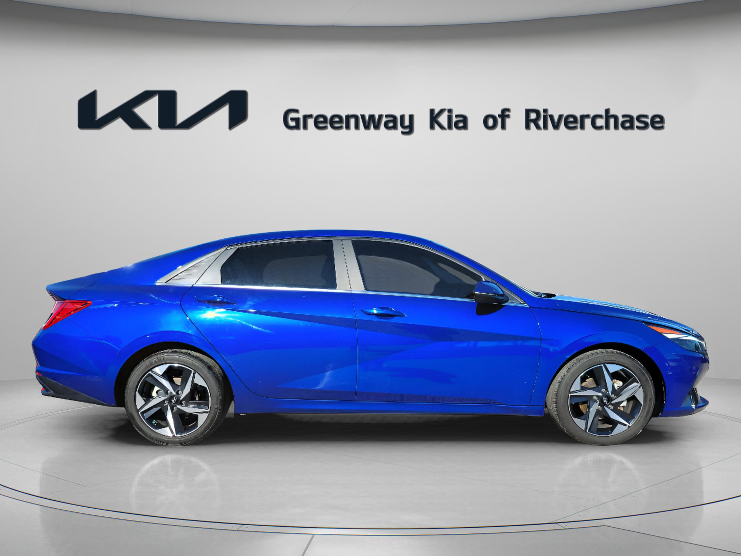 Used 2023 Hyundai Elantra Limited image 7