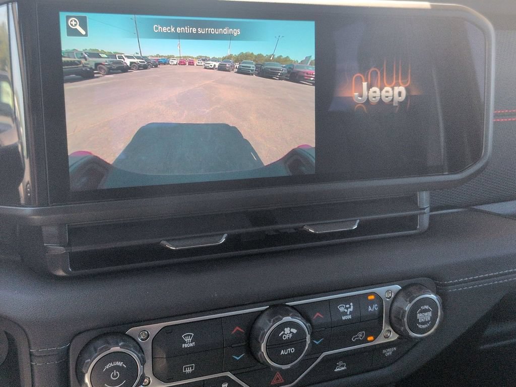 New 2026 Jeep Gladiator Sport AWD/4WD image 22