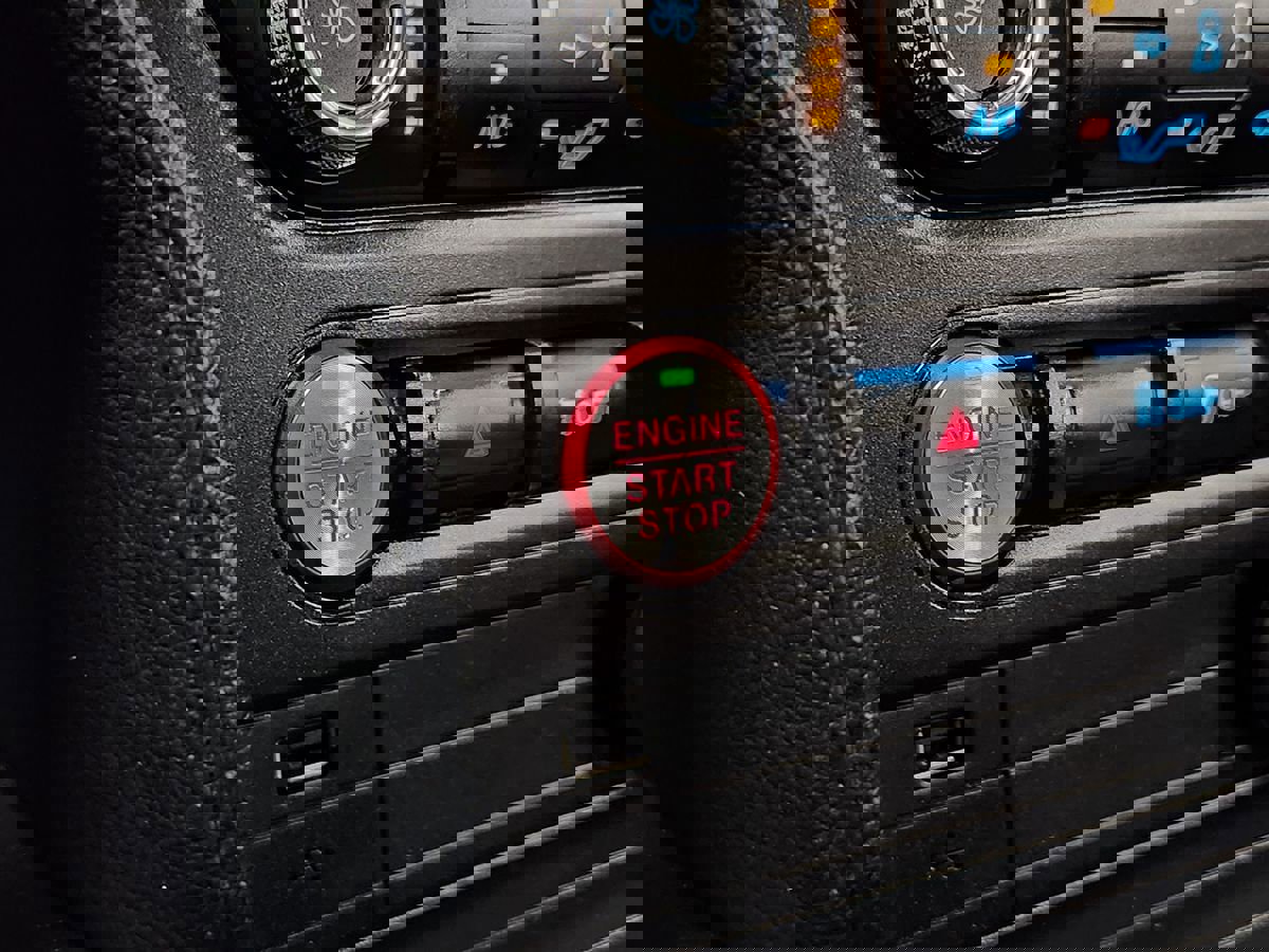 Used 2020 Ford Mustang GT image 40