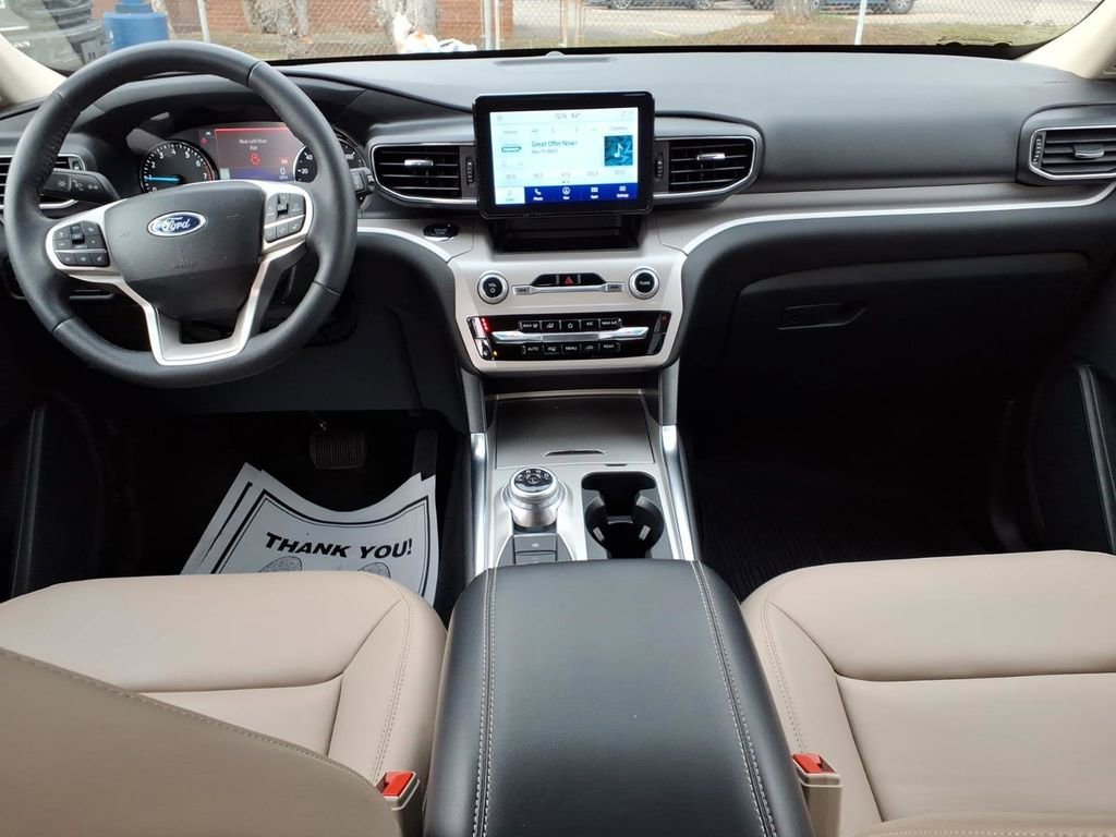 Used 2023 Ford Explorer XLT w/ Equipment Group 202A image 13