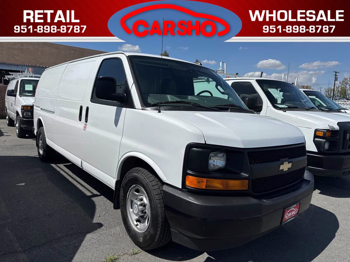 Used 2017 Chevrolet Express 3500 Extended RWD image 1
